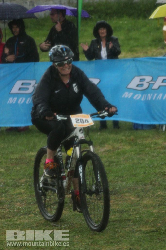 B-Pro MTB de la Mujer 2016, llegada