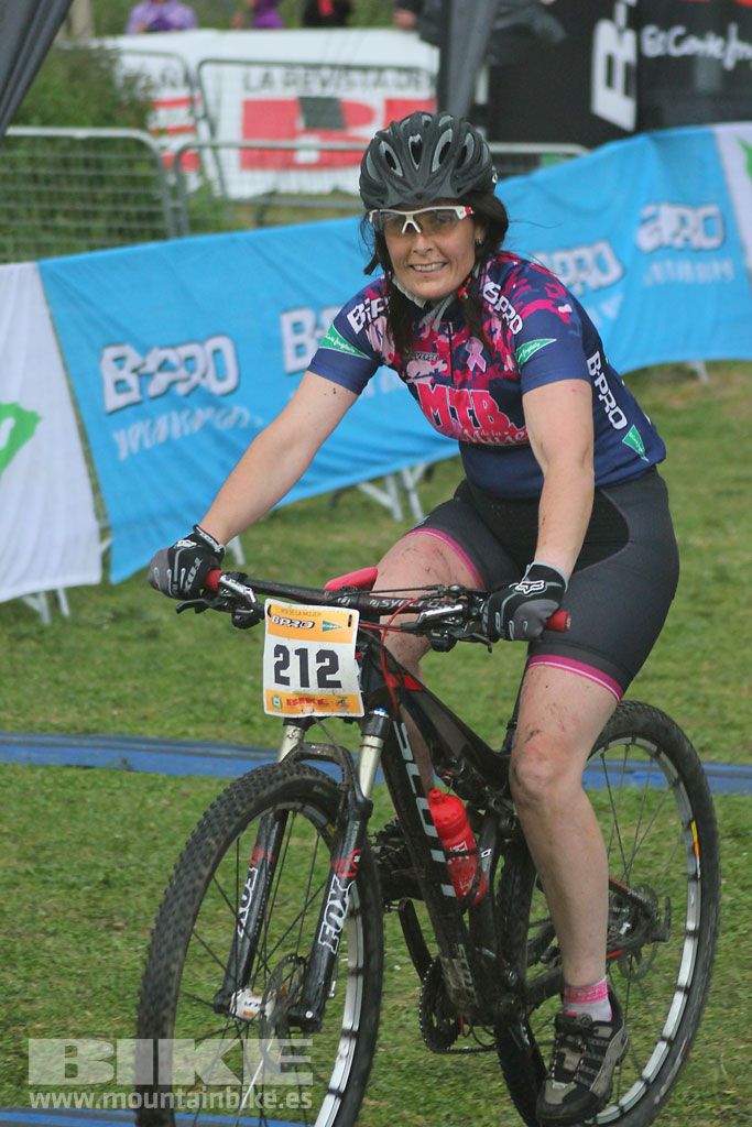 B-Pro MTB de la Mujer 2016, llegada