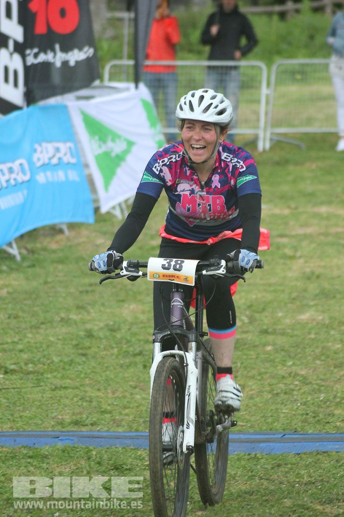 B-Pro MTB de la Mujer 2016, llegada