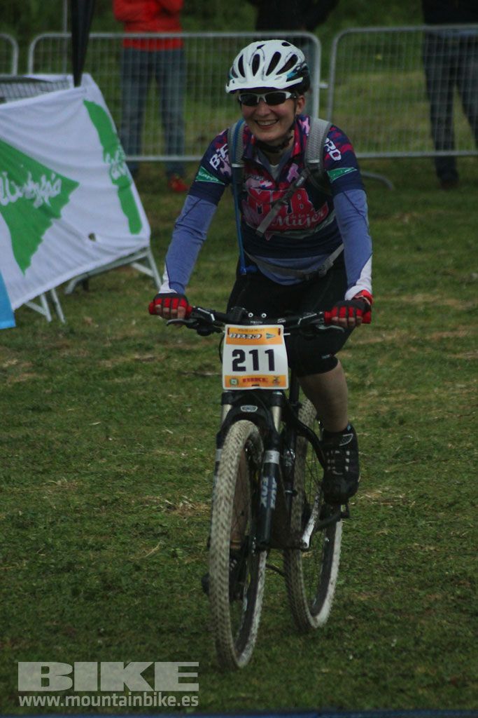 B-Pro MTB de la Mujer 2016, llegada