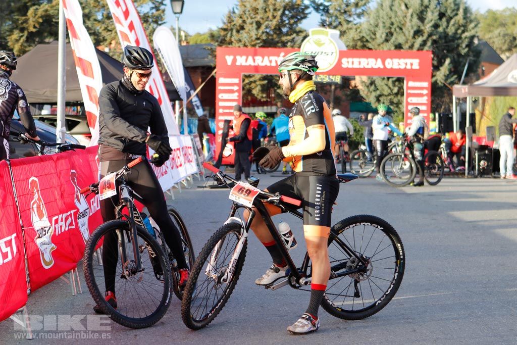 Maraton Sierra Oeste 2017. Salida