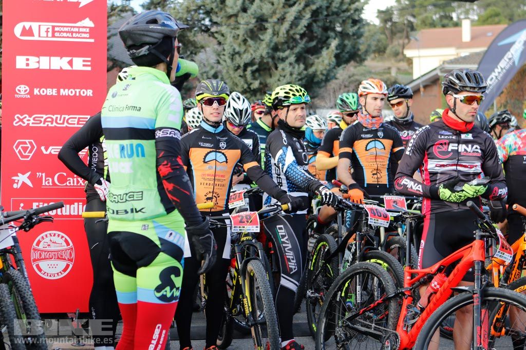 Maraton Sierra Oeste 2017. Salida