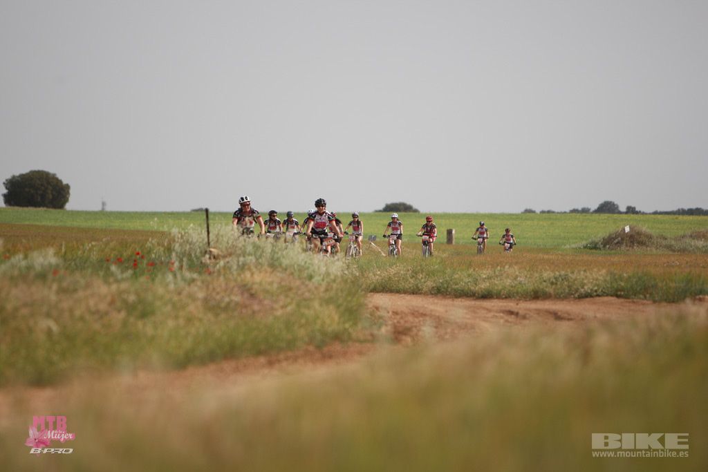 B-Pro MTB Mujer 2017 Galeria 1
