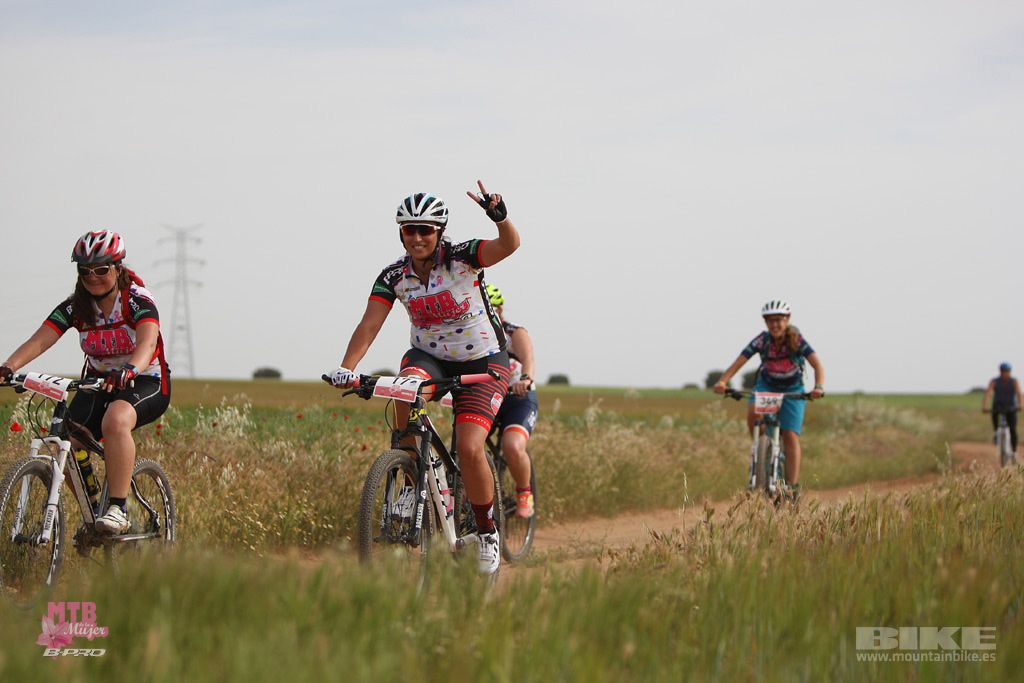 B-Pro MTB Mujer 2017 Galeria 1