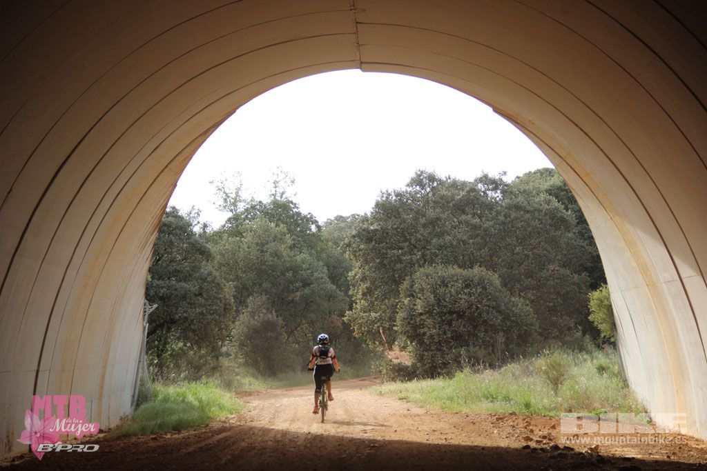 B-Pro MTB Mujer 2017. Galeria 3