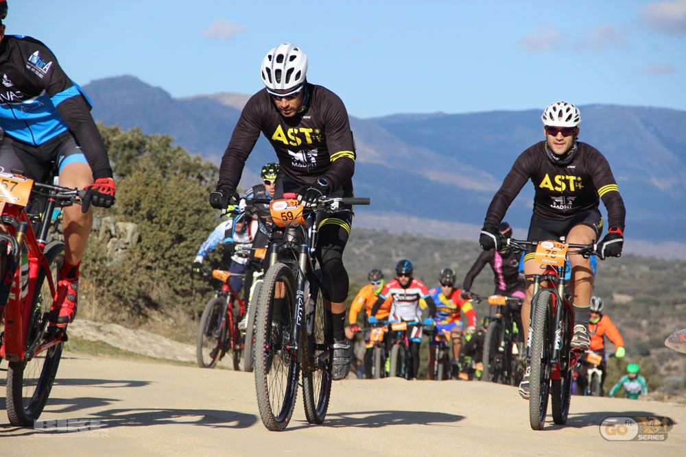 Go-Fit Series Valdemorillo 2018. Salida carrera. Galeria 4