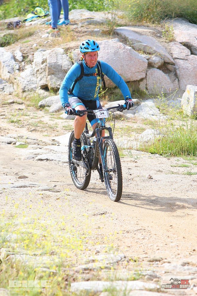 Madrid-Segovia 2018. Galería 4. Km 32. 10:15-10:26 h