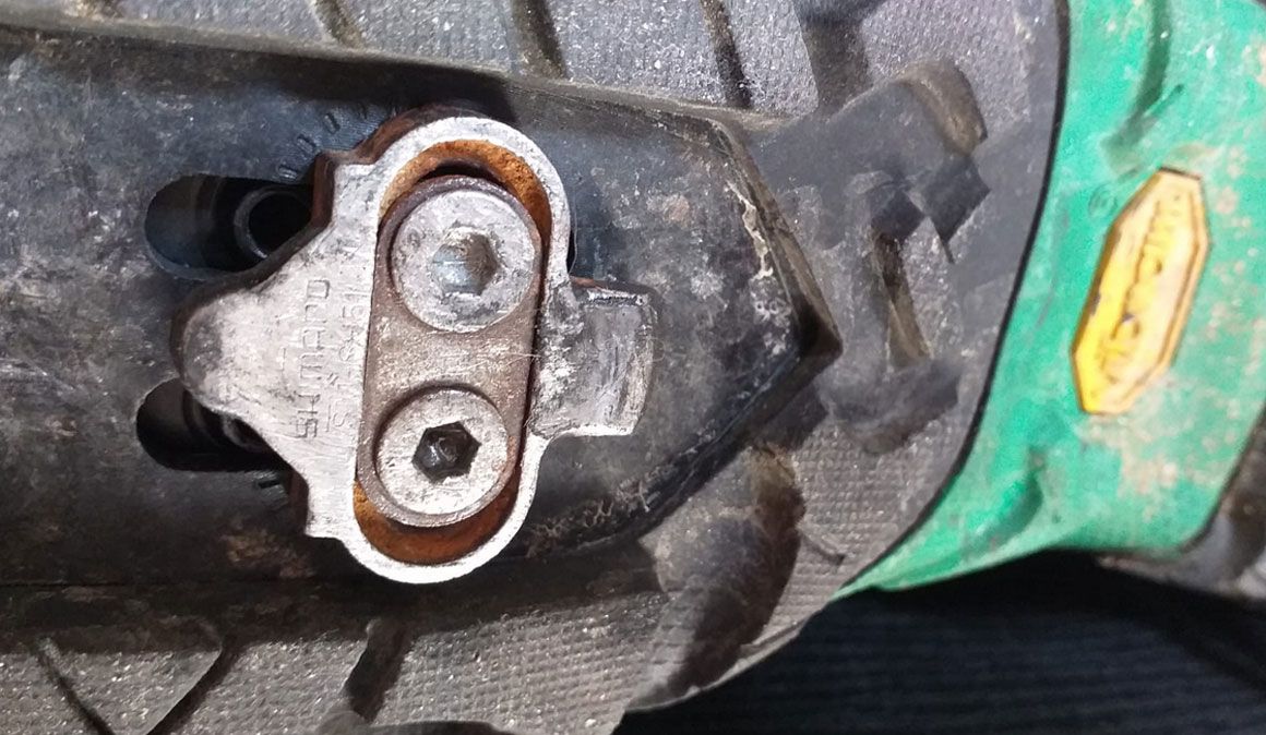 Se te sale mucho el pedal... ¿no tendrás las calas gastadas? Se te sale mucho el pedal... ¿no tendrás las calas gastadas?
