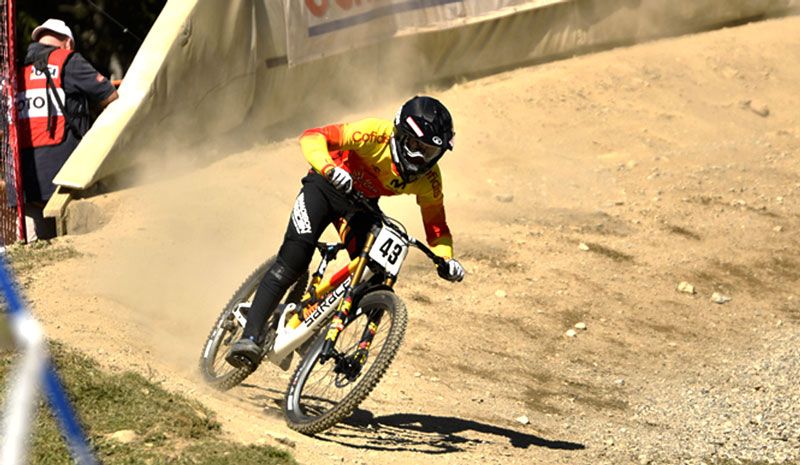 Álex Marín logra el puesto 20 en el mundial de Descenso Álex Marín logra el puesto 20 en el mundial de Descenso