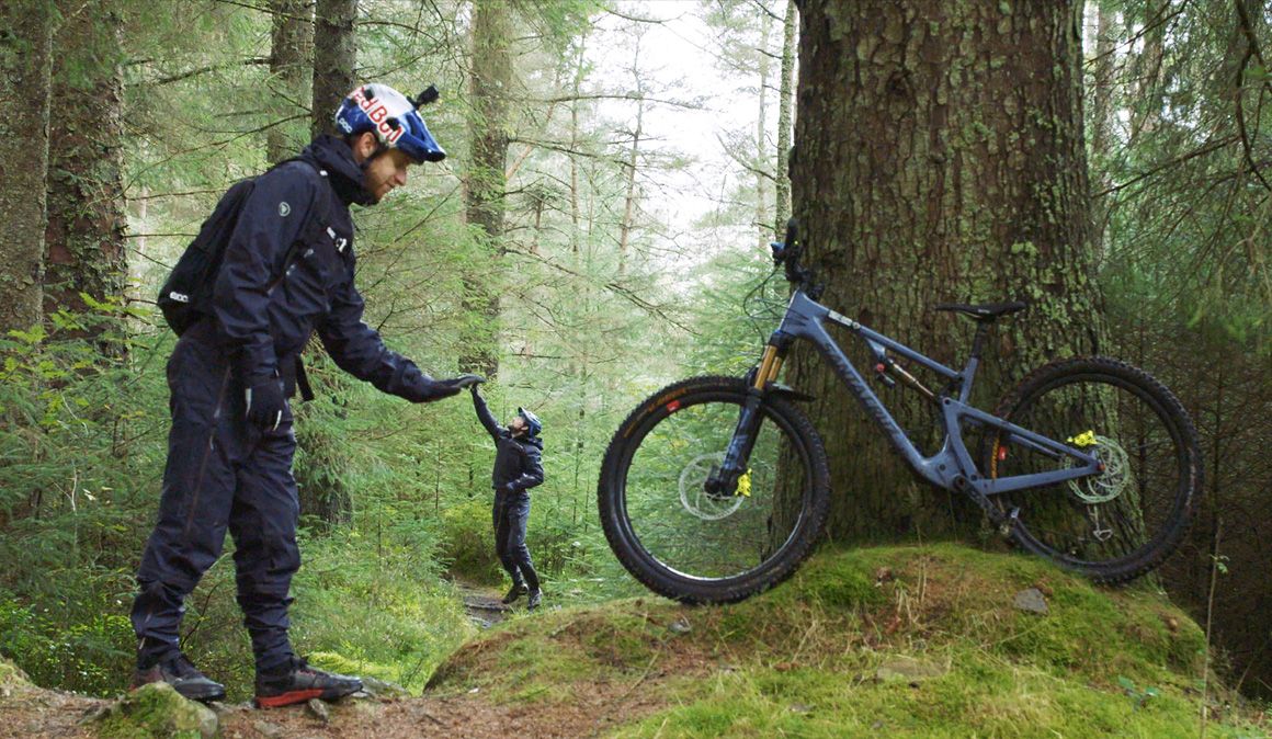 ¿No te quieres mojar? Llega la nueva ropa de bici Endura MT500