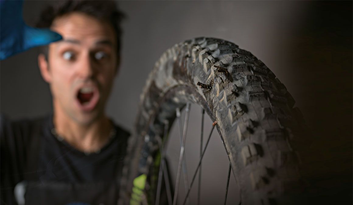 Repara un tubeless en 30 segundos Repara un tubeless en 30 segundos
