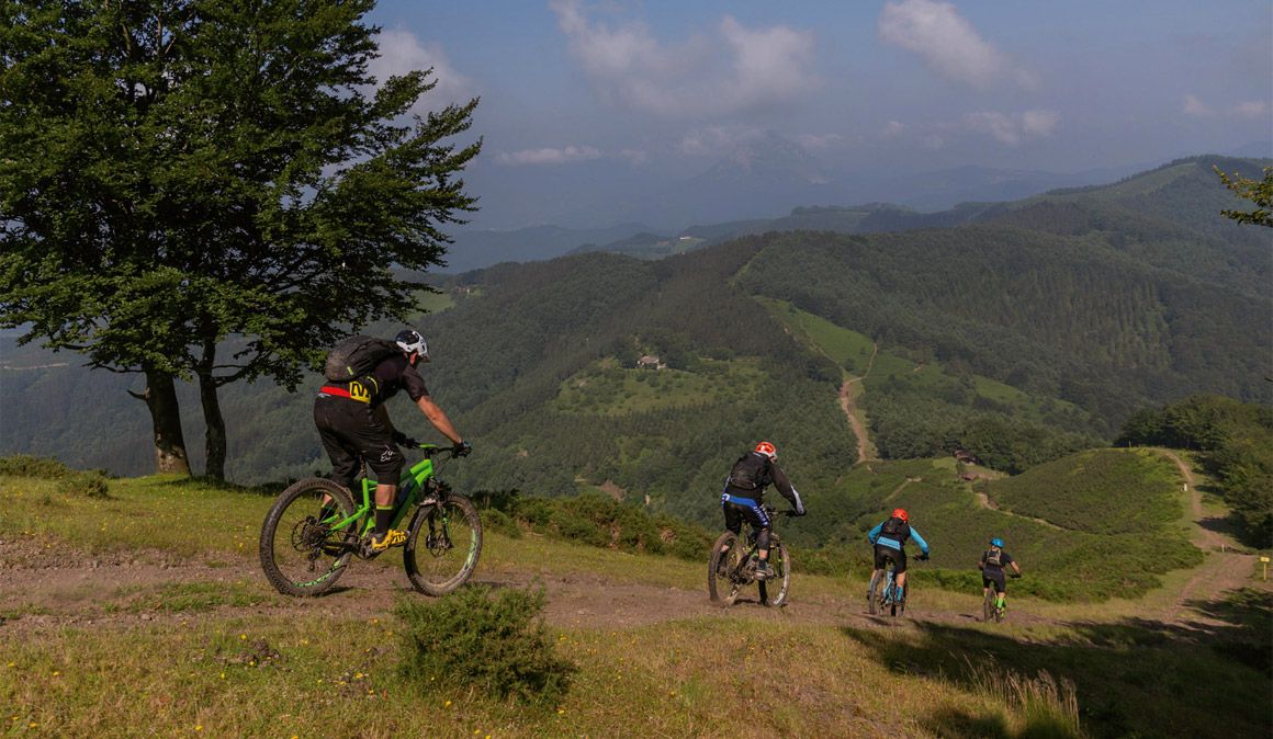 Ruta: Con la e-MTB por el Alto Deba 