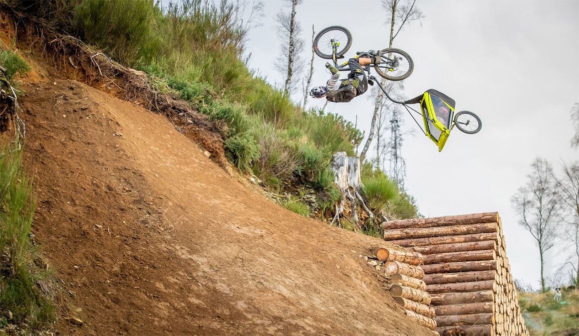 Danny MacAskill no se podría ganar la vida como canguro