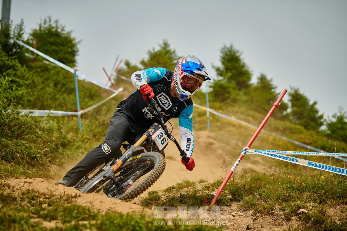 Copa del Mundo Les Gets. Entrenamientos descenso. Galeria 1