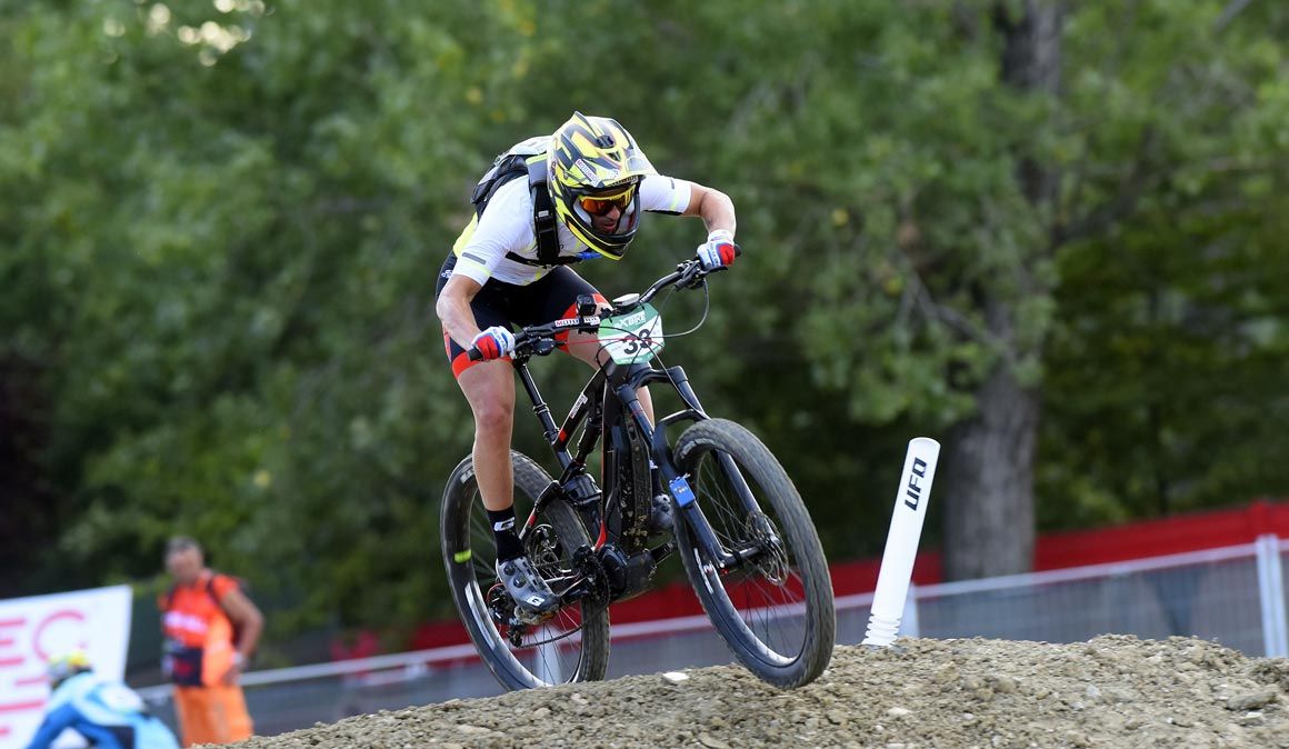 Marco Melandri: enganchado por las e-Bikes