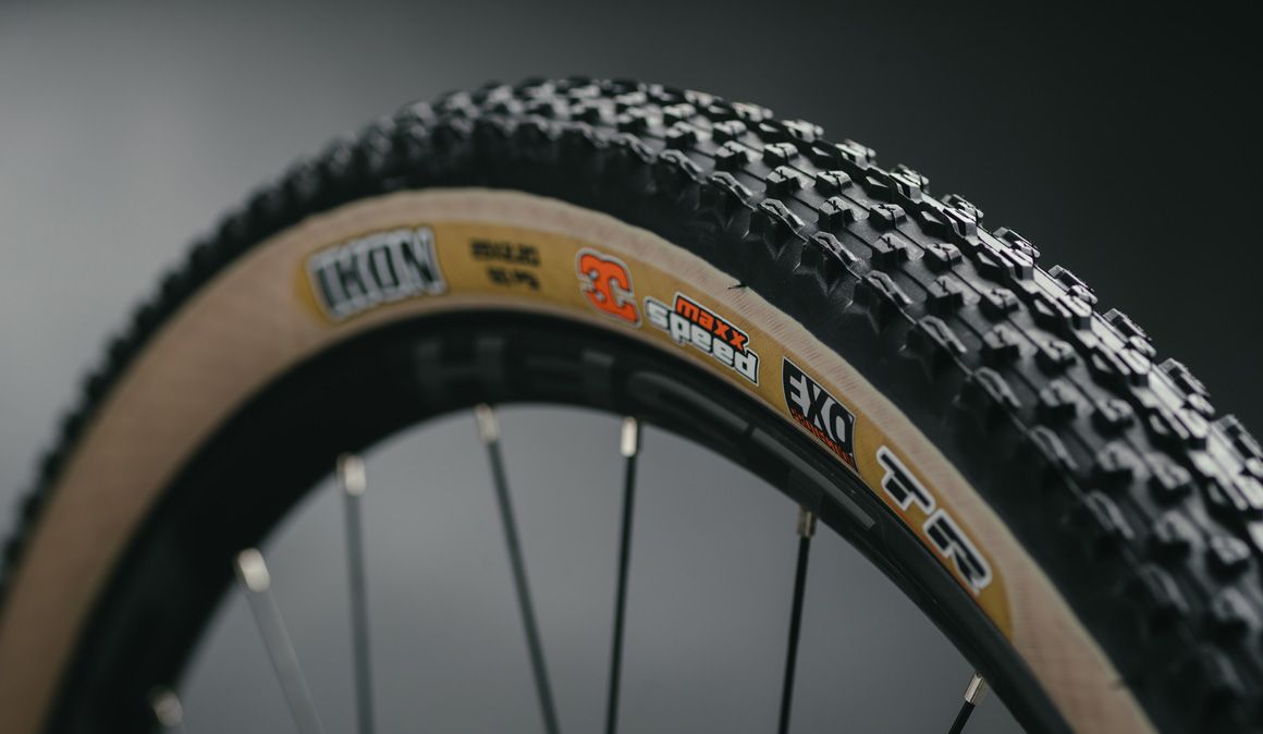 Neumáticos SkinWall: Maxxis Ikon 3C/EXO