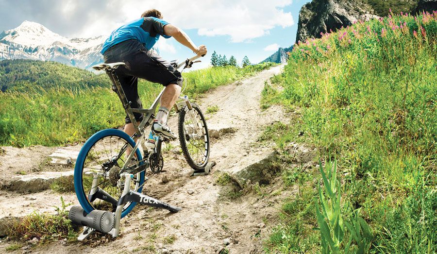 Rodillo VS salir con la bici. ¿Qué entrena más?