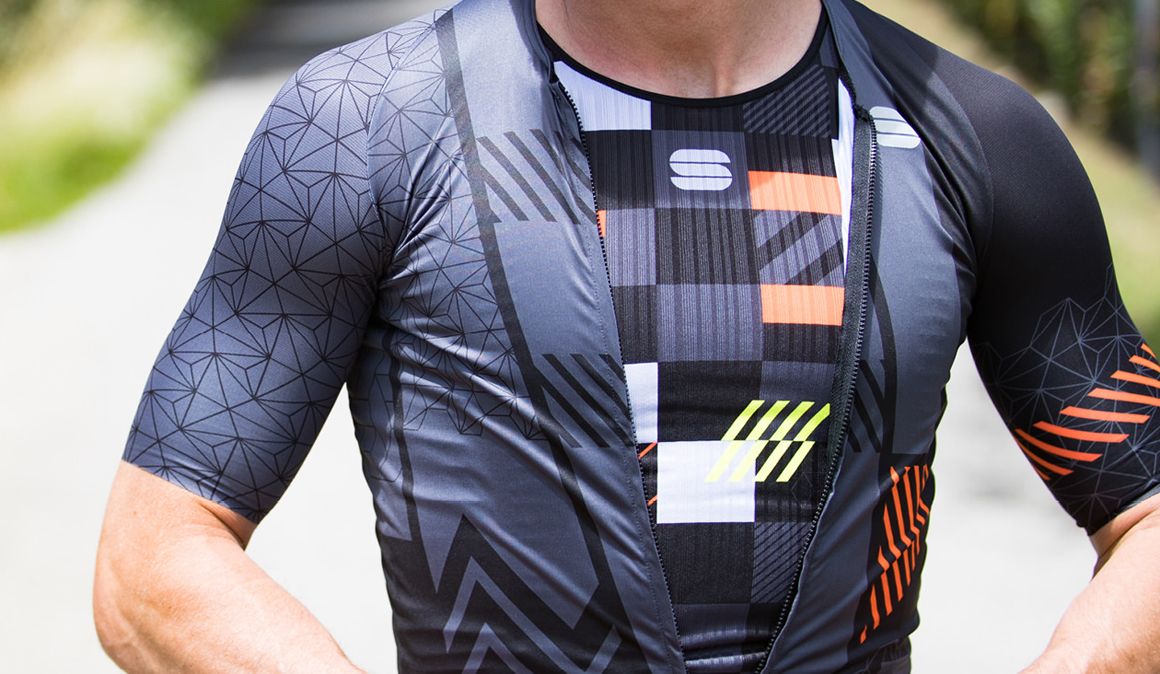 Nuevas camisetas interiores Sportful, con llamativos estampados Nuevas camisetas interiores Sportful, con llamativos estampados