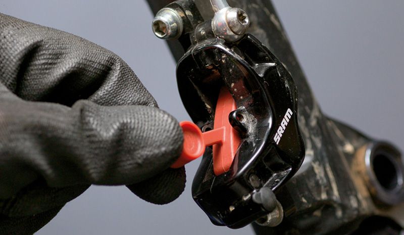 Mecánica: Purgado de frenos SRAM Guide