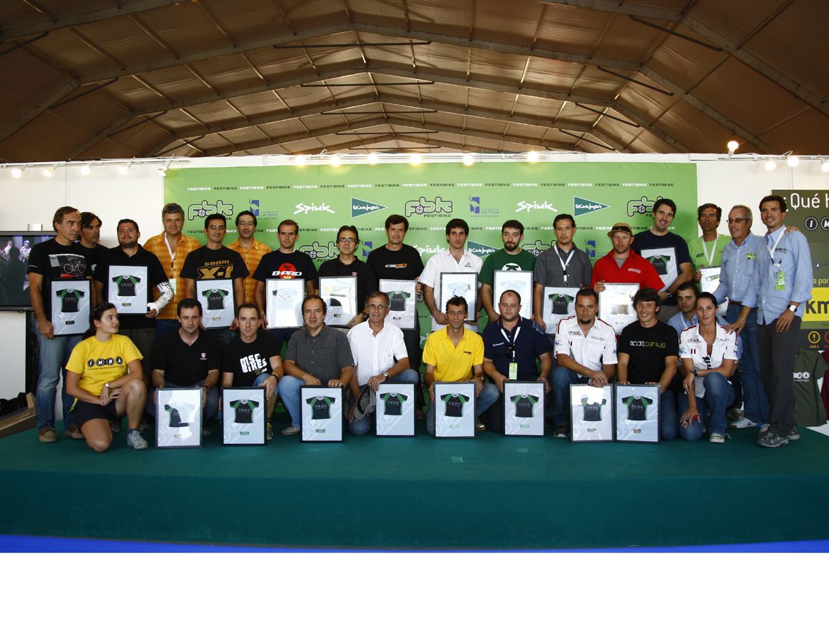 ENTREGA DE DIPLOMAS DE IMBA
