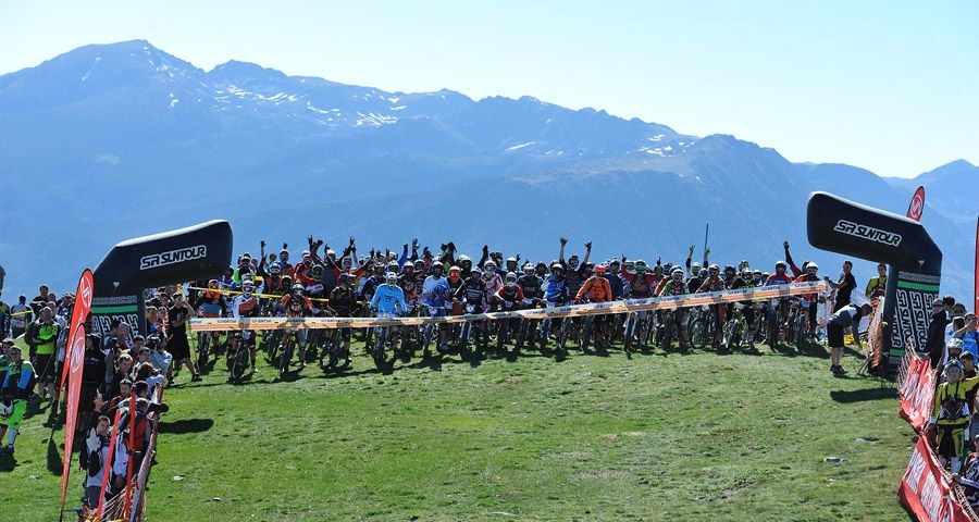 Programa del MaxiAvalanche y Trofeo Desman 2014 en Vallnord.
