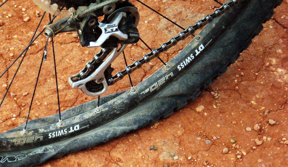 Tubeless Vs Tubeless Ready