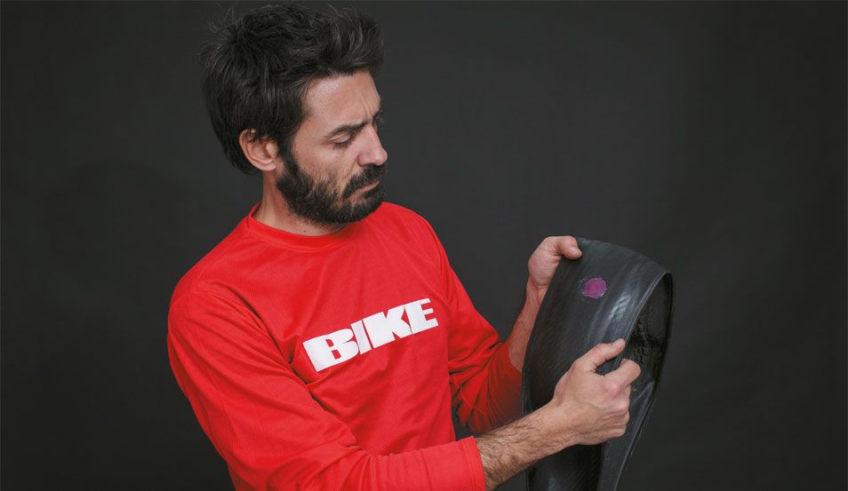 Mecánica: Reparar un tubeless pinchado