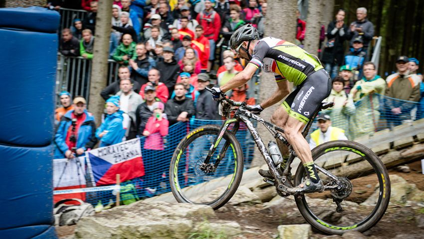 Hermida estrenó nueva doble suspensión en la Copa del Mundo