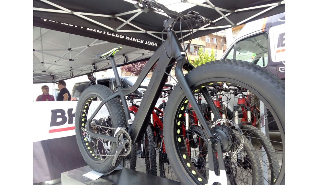 Prototipo de pedaleo asistido de BH en Test The Best. Tracción eléctrica a ambas ruedas en una fatbike.