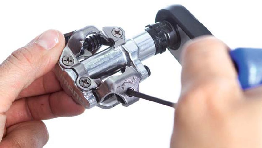 Prueba estas dos cosas si te cuesta sacar el pie del pedal Prueba estas dos cosas si te cuesta sacar el pie del pedal