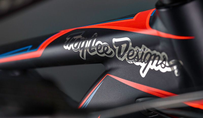 Turbo Kenevo edición especial Troy Lee Designs