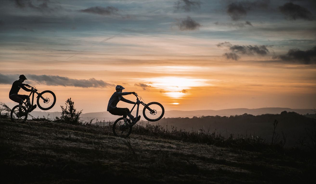 Pedalea 20h y gana una bici Focus Pedalea 20h y gana una bici Focus
