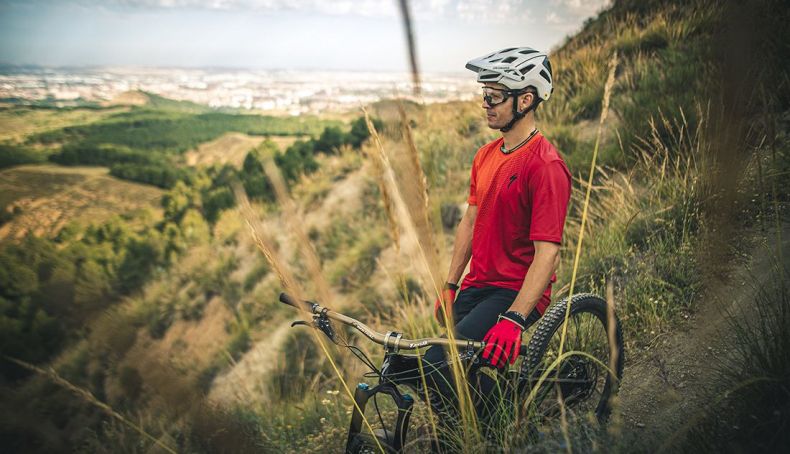 Nueva Ropa Specialized para Enduro y Trail