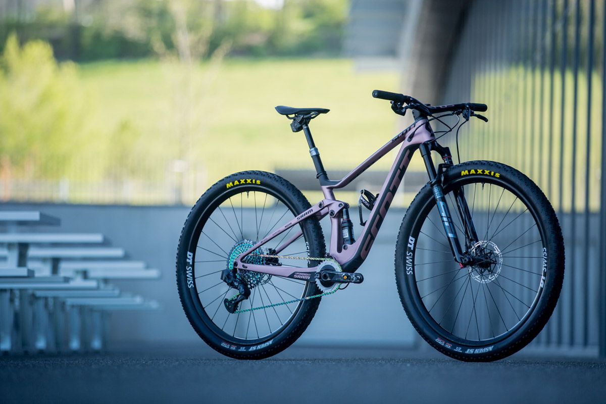 SCOTT Spark RC 2020 Kate Courtney Special Edition by Jochen Haar 1600 JHA 3211