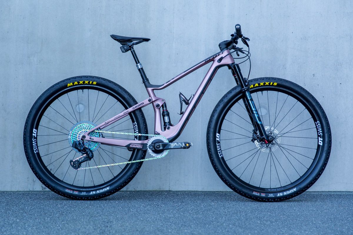 SCOTT Spark RC 2020 Kate Courtney Special Edition by Jochen Haar 1600 JHA 3357