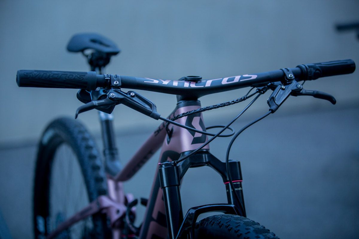 SCOTT Spark RC 2020 Kate Courtney Special Edition by Jochen Haar 1600 JHA 3388