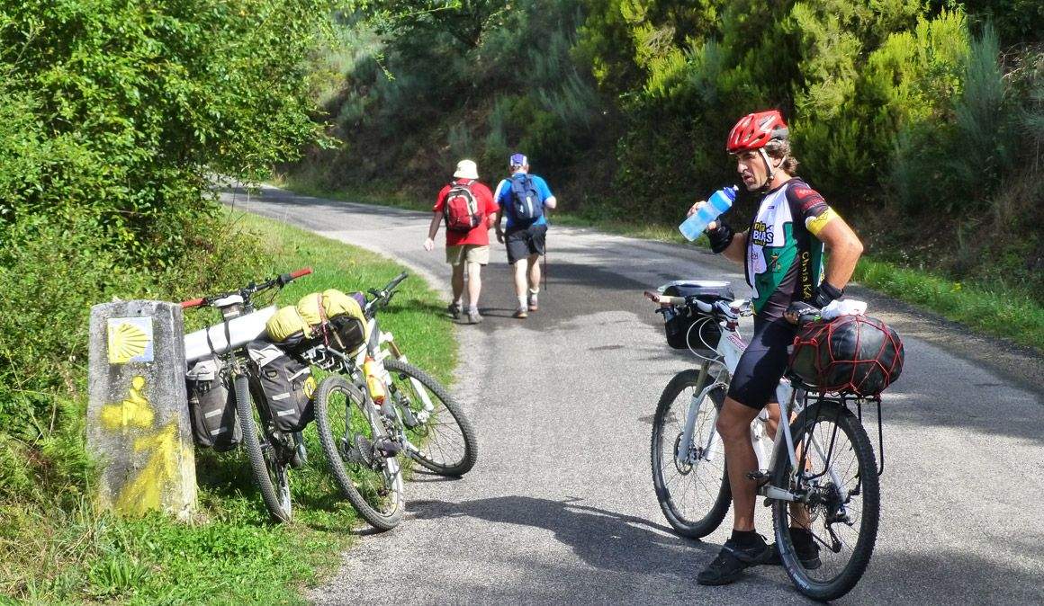 14 cosas que no debes olvidar para hacer el Camino de Santiago en bici