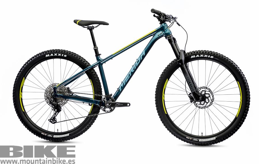 La Merida Big.Trail 500 estará disponible en dos colores.