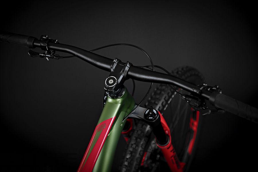 Una Marzocchi Z2 es la horquilla de 140 mm de recorrido elegida en la Big.Trail 600.