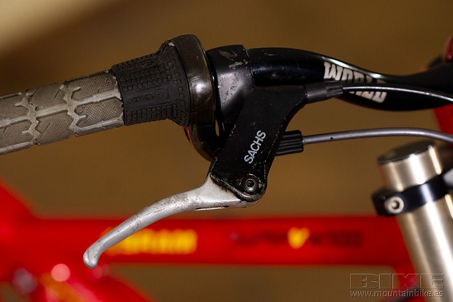 Cannondale Super V DH 4000 (2000)