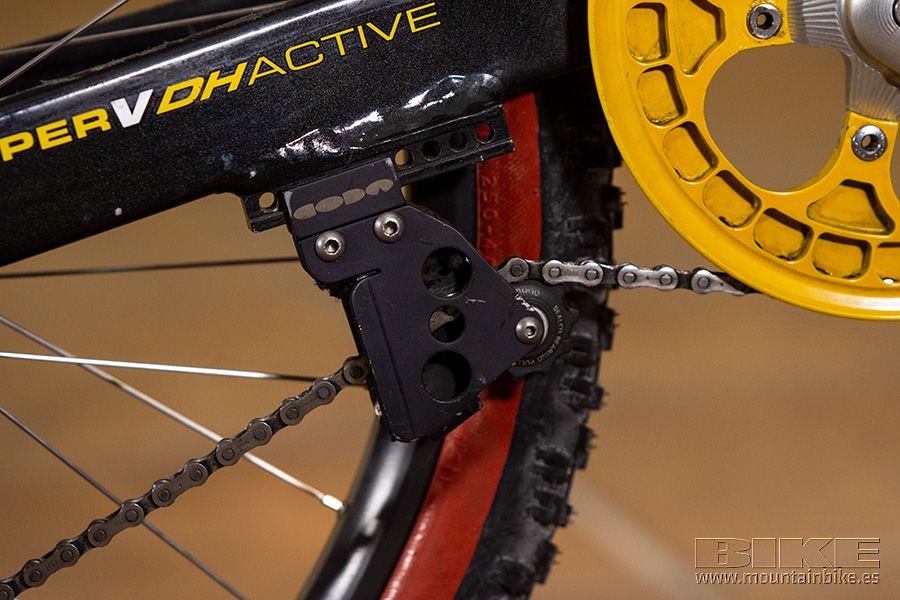 Cannondale Super V DH 4000 (2019)