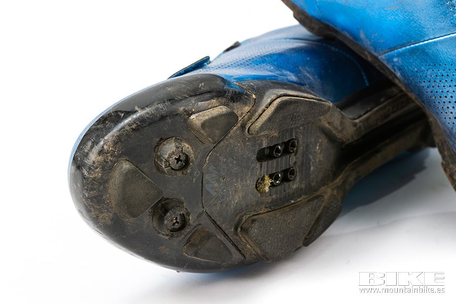 Zapatillas Giant Charge Pro (4)