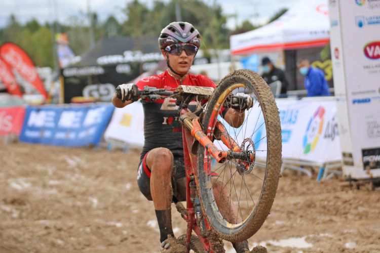 Rocío del Alba García entrando victoriosa en el Campeonato de España de Valladolid