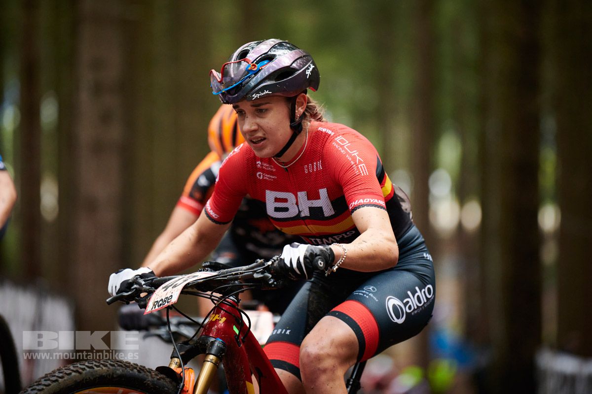 Nove Mesto 2021. Primer XCO jueves 1 de octubre. Fotos Frabanvisuals (17)