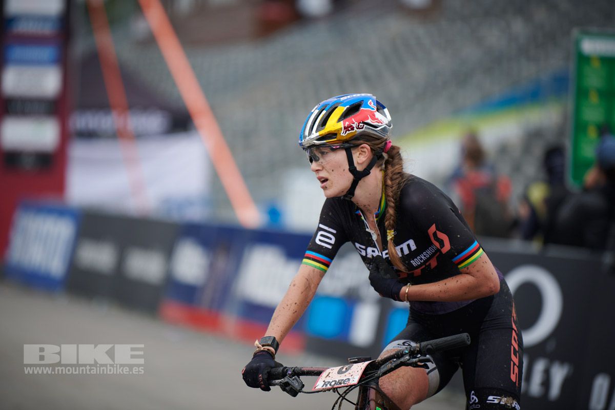 Nove Mesto 2021. Primer XCO jueves 1 de octubre. Fotos Frabanvisuals (43)