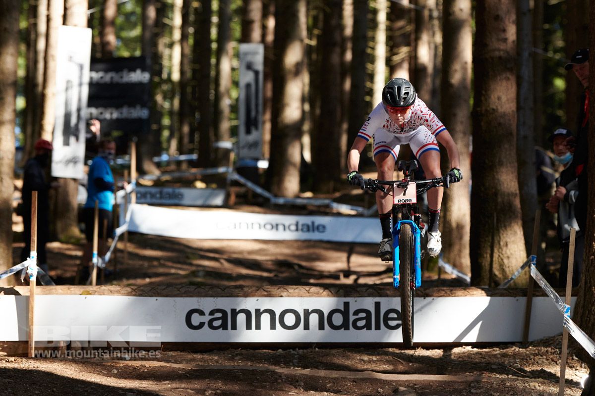 Nove Mesto 2020 XCO domingo. Mujeres. Fotos Frabanvisuals (37)