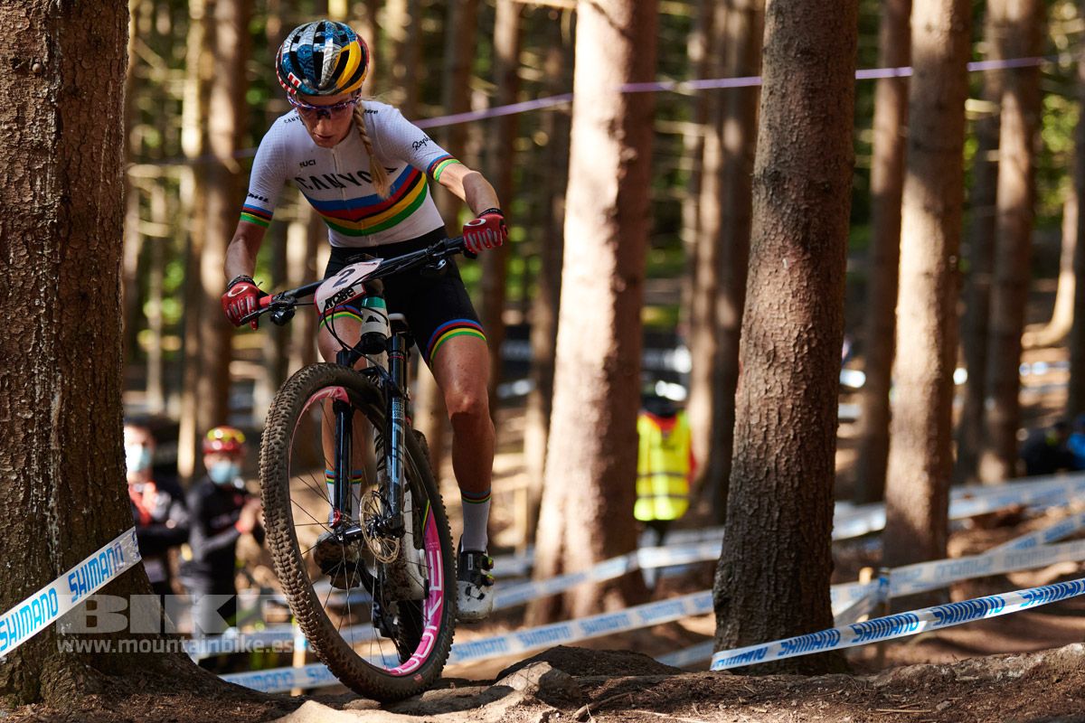 Nove Mesto 2020 XCO domingo. Mujeres. Fotos Frabanvisuals (39)
