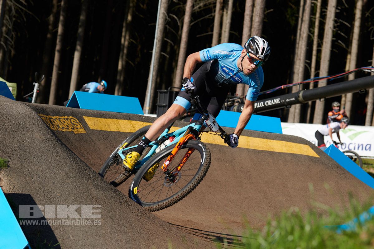 Nove Mesto 2020 XCO domingo. Hombres. Fotos Frabanvisuals  (18)