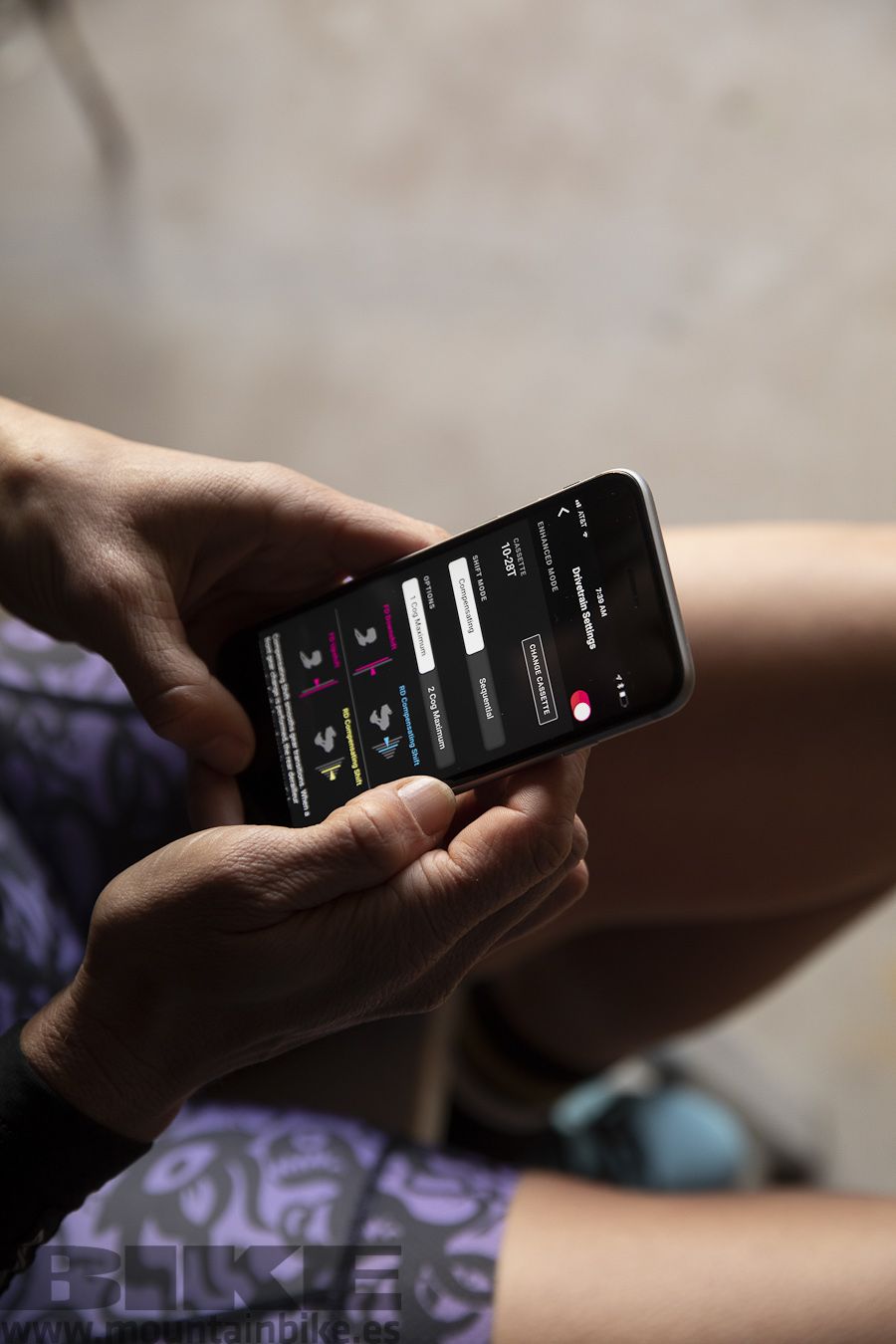 Con la app del AXS puedes definir el accionamiento del mando y cómo actúa sobre el cambio trasero. 