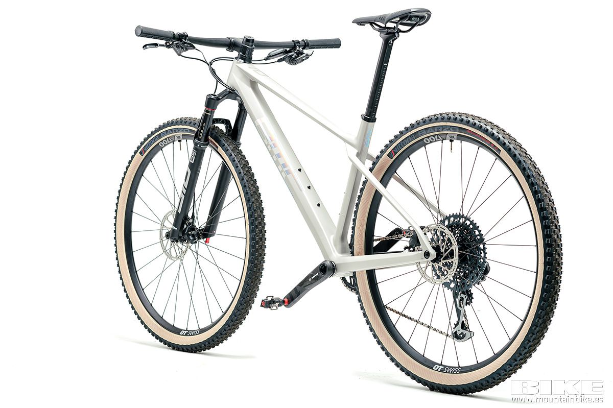 BMC Teamelite estudio (17) BMC Teamelite estudio (17)